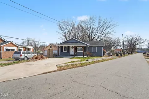 501 Apple St, Burlington, NC 27217