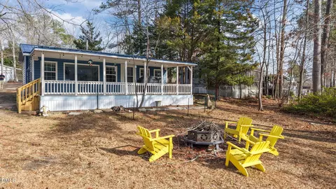 1607 Sagamore Dr, Louisburg, NC 27549