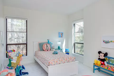 Bedroom - 6 Harvey Pl, Durham, NC 27705 photo 8 of 9