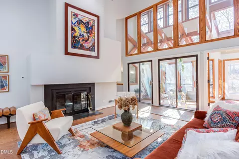 6 Harvey Pl, Durham, NC 27705