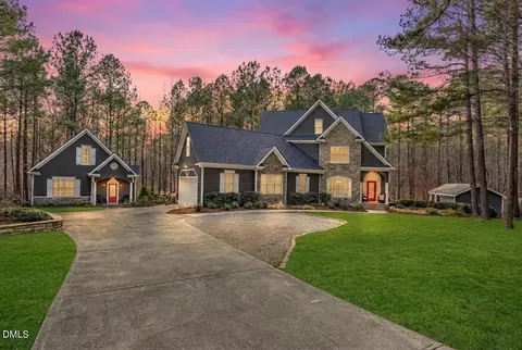 1100 Evensong Ct, Youngsville, NC 27596