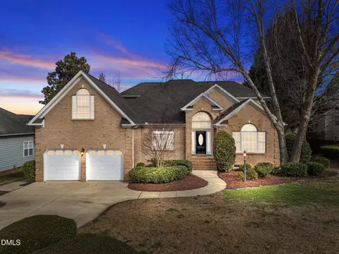 450 Seastone St, Raleigh, NC 27603