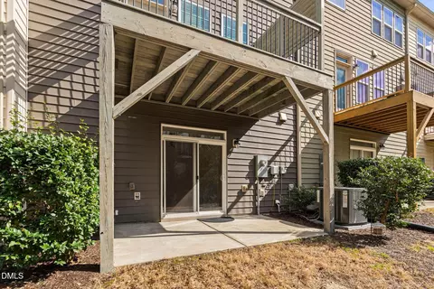 Exterior - 4033 Robious Ct, Cary, NC 27519 photo 5 of 11