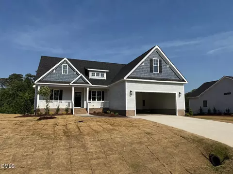 106 Tee Dr, Selma, NC 27576