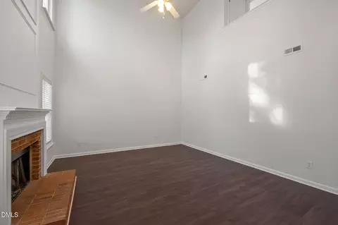 601 Crossing Dr, Durham, NC 27703 photo 19