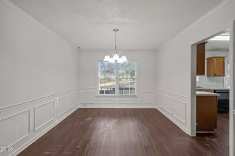 601 Crossing Dr, Durham, NC 27703 photo 10