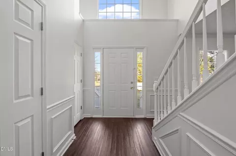 601 Crossing Dr, Durham, NC 27703 photo 6
