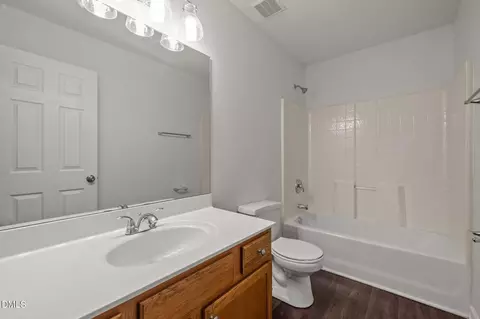 601 Crossing Dr, Durham, NC 27703 photo 28