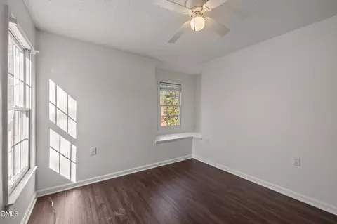 601 Crossing Dr, Durham, NC 27703 photo 29