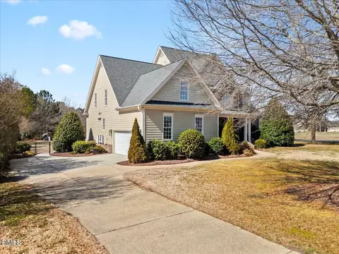 Exterior - 5805 Clovis Ridge Dr, Wake Forest, NC 27587 photo 2 of 8