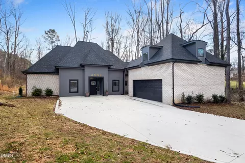 4502 Brookhaven Dr, Greensboro, NC 27406