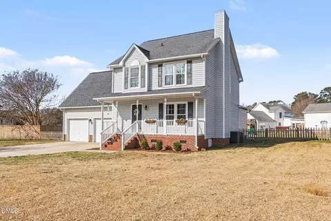 103 Lynnville Ct, Lillington, NC 27546