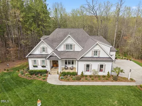 197 Boxwood Dr, Pittsboro, NC 27312