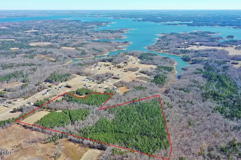 001 Scott Ln, Henderson, NC 27537