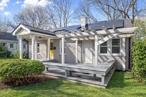 1415 Courtland Dr, Raleigh, NC 27604