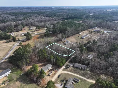 55 Spring Ln, Henderson, NC 27537 photo 4