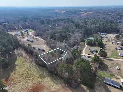 55 Spring Ln, Henderson, NC 27537 photo 3