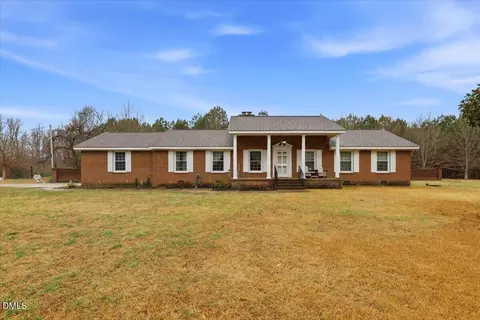 8156 Renfrow Rd, Kenly, NC 27542