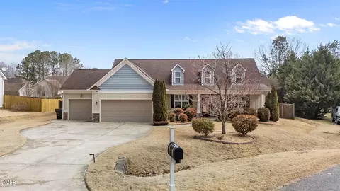 181 Telesto Cir, Garner, NC 27529 photo 3