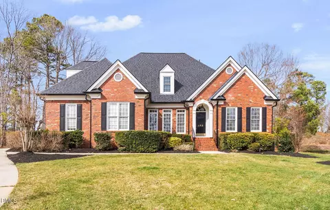 105 Seagrave Pl, Morrisville, NC 27560