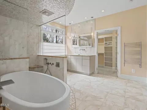 Bath - 305 Sutherland Ct, Durham, NC 27712 photo 1 of 4
