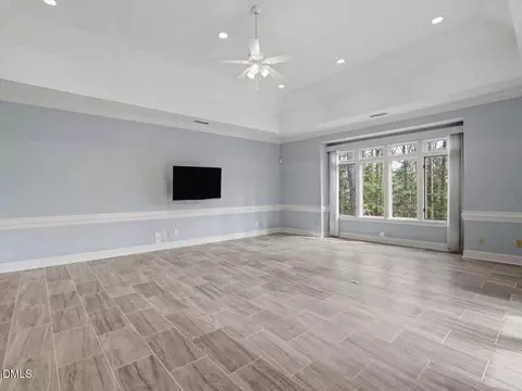 Living - 305 Sutherland Ct, Durham, NC 27712 photo 6 of 8