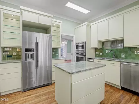 Kitchen - 305 Sutherland Ct, Durham, NC 27712 photo 4 of 7