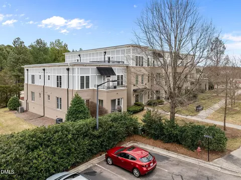 501 Finsbury St #202, Durham, NC 27713