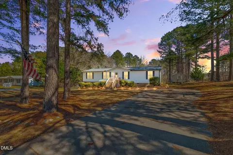 12 Red Oak Dr, Smithfield, NC 27577