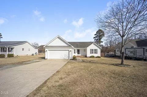 113 Dawn Ave, Four Oaks, NC 27524