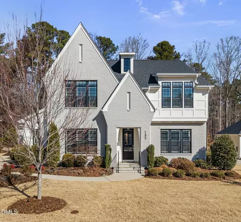 133 Burgundy Ln, Chapel Hill, NC 27516