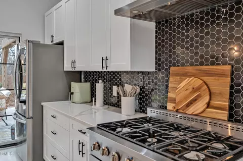 Kitchen - 805 Drew St, Durham, NC 27701 photo 3 of 4