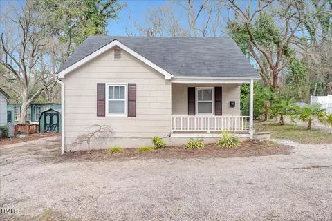 132 W Vernon Ave, Wake Forest, NC 27587