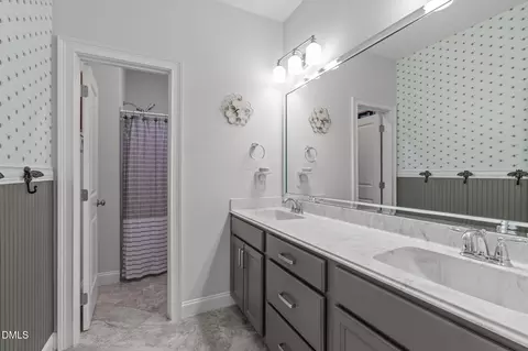 Bath - 4144 Olde Judd Dr, Willow Spring, NC 27592 photo 4 of 5