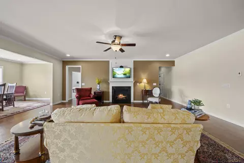 Living - 325 Ibis Ln, Durham, NC 27703 photo 2 of 3