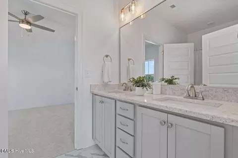 Bath - 515 Sanctuary Trl, Cameron, NC 28326 photo 4 of 5