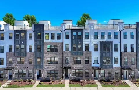 605 Hedrick Ridge Rd #301, Cary, NC 27519