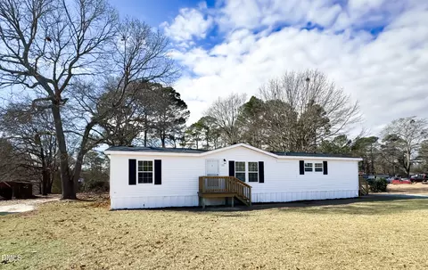 202 Hopesway Dr, Dudley, NC 28333