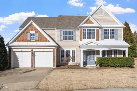 7617 Derek Dr, Raleigh, NC 27613