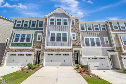 2716 Hunter Woods Dr # 631, Apex, NC 27502