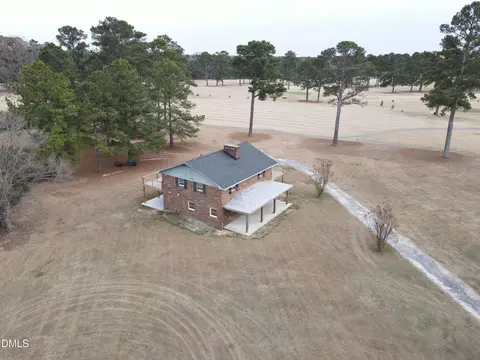 141 Chicora Club Dr, Dunn, NC 28334