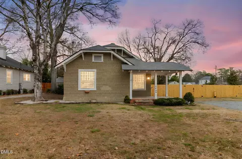 1408 Morganton Rd, Fayetteville, NC 28305