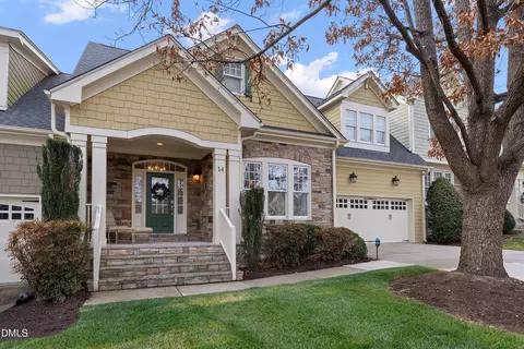 14 Grandwood Cir, Durham, NC 27712