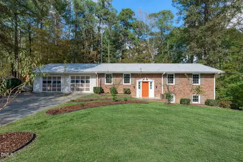 110 Dianne St, Knightdale, NC 27545