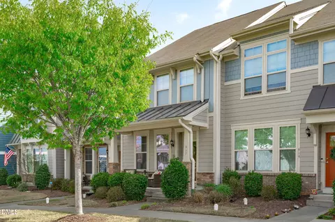 917 Ambergate Sta, Apex, NC 27502