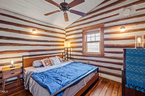 Bedroom - 4514 Erwin Rd, Durham, NC 27705 photo 2 of 3