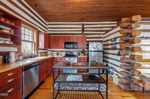Kitchen - 4514 Erwin Rd, Durham, NC 27705 photo 3 of 3