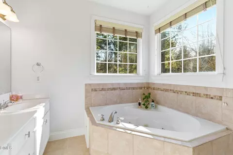 Bath - 7605 Double E Ct, Raleigh, NC 27613 photo 3 of 4
