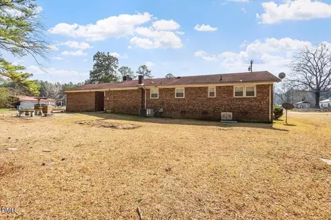 Exterior - 3859 Bunnlevel Erwin Rd, Erwin, NC 28339 photo 4 of 5