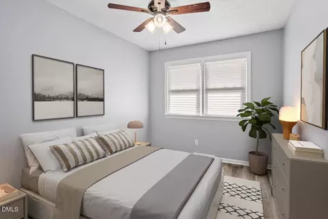 Bedroom - 3859 Bunnlevel Erwin Rd, Erwin, NC 28339 photo 2 of 3